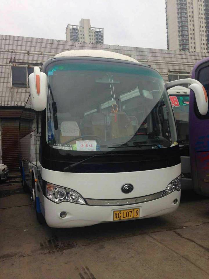 大巴車