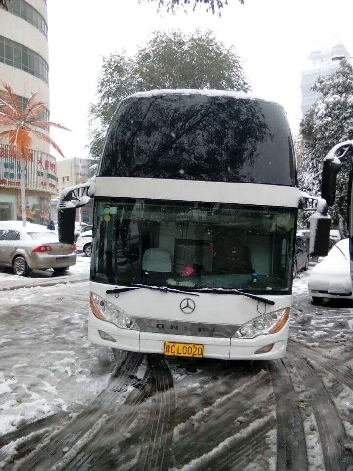 大巴車